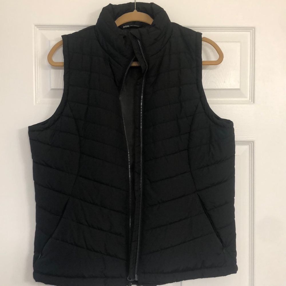 Women’s black puffer vest